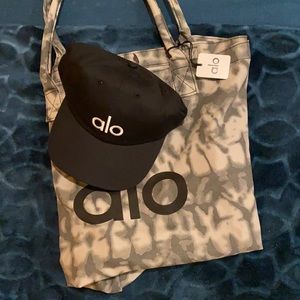 NWT ALO YOGA Tote and Cap